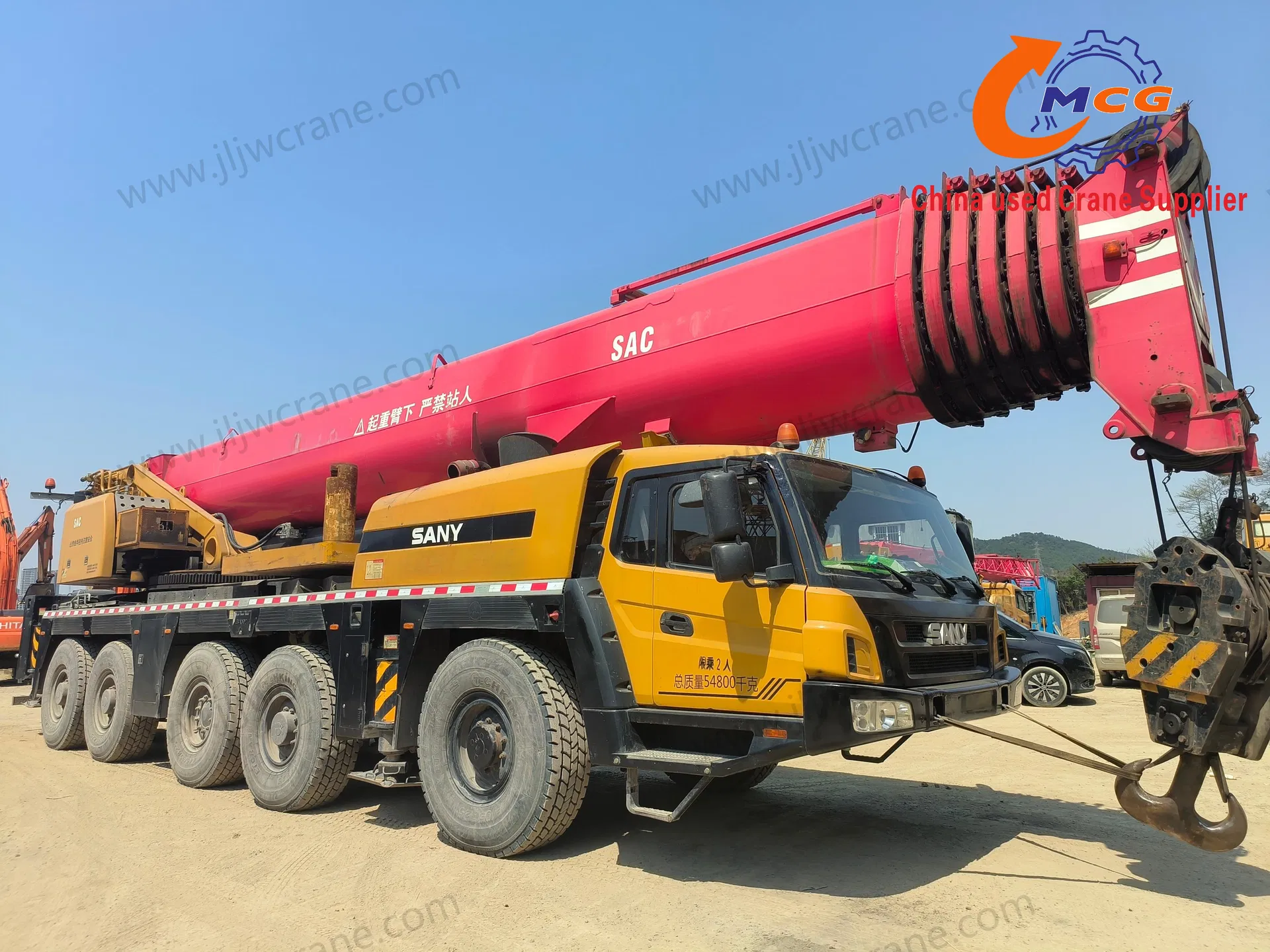 All-Terrain 200 Tons Crane Sac2000t7 Used Mobile Truck Crane Concrete Pump Truck Parts