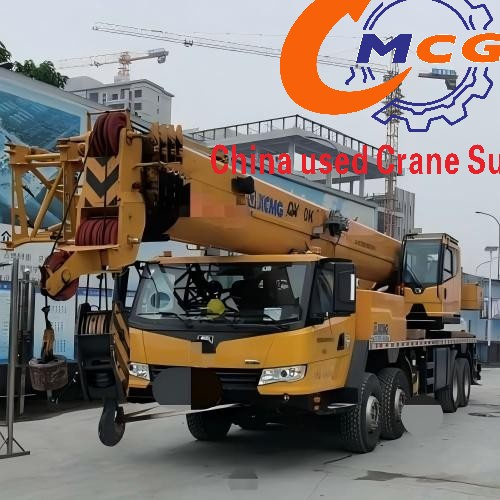 High-quality 2021 XCMG 50-ton 5-section boom used truck crane in excellent condition