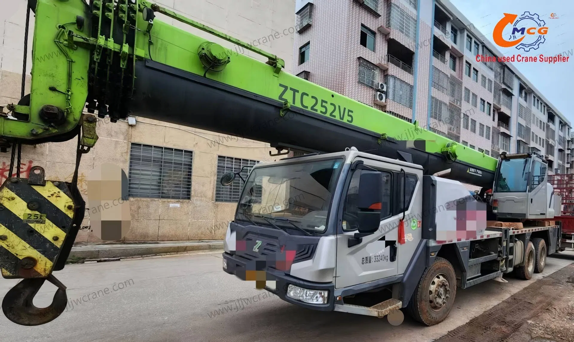 High-Quality Used Truck Crane 2022 Zoom Lion 25 Ton Truck Crane