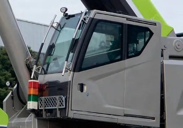 Affordable 2023 Zoomlion 100 Ton Used Truck Crane - Perfect for Heavy Lifting