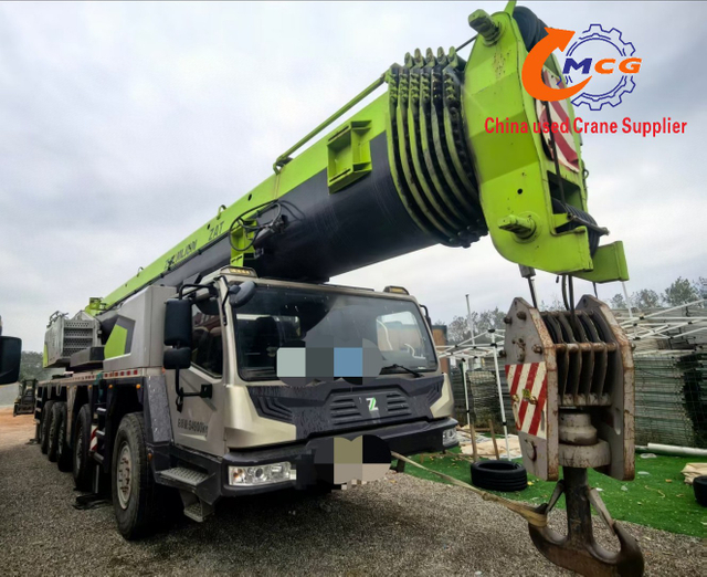 2021 Zoomlion 200-ton 7-section all-terrain used truck crane with superior performance