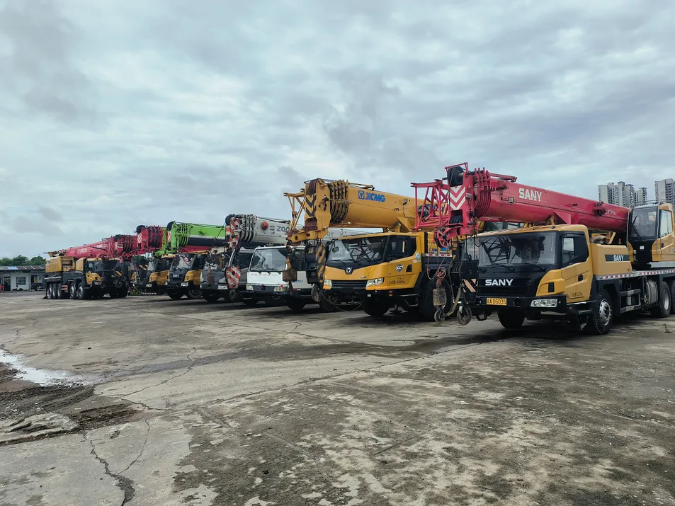 Used Truck Crane Sany Sac1300t All-Terrain Mobile Crane Truck-Mounted Crane Concrete Pump Truck Crawler Crane Rotary Drilling Rig Construction Machinery
