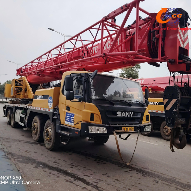 Used Sany 35-ton STC350C5-1 truck crane manufactured in 2022, in good condition.